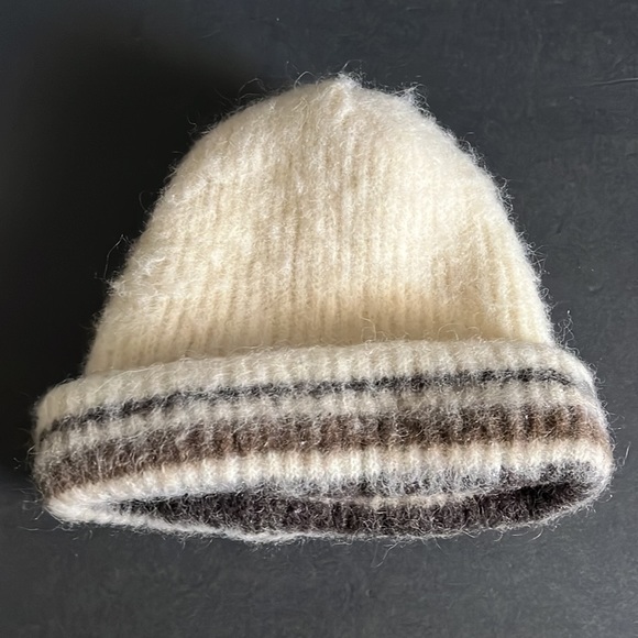 Icewool 100% Virgin Wool Unisex Hand Knit Winter Hat - Iceland - Picture 7 of 11